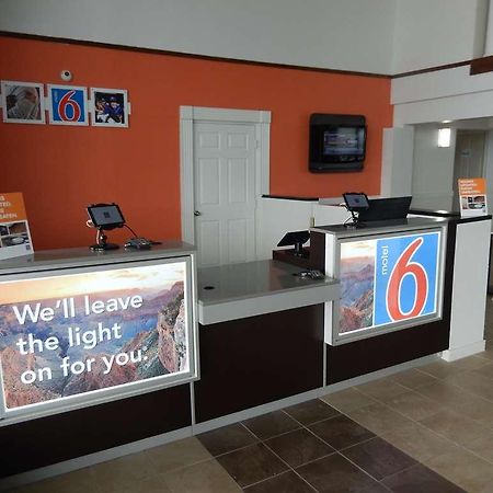 Motel 6 Portland Interior foto