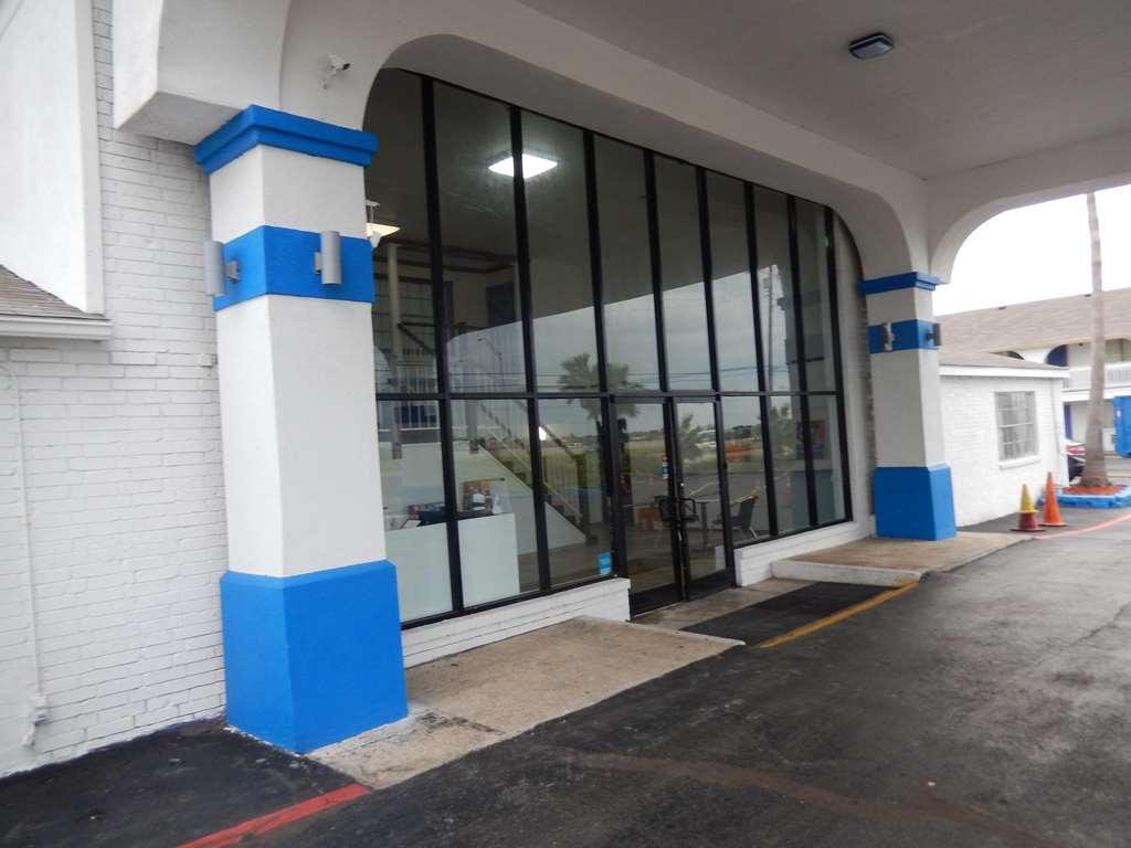 Motel 6 Portland Exterior foto